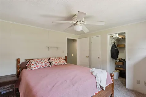 21128 Niles Avenue Mount Dora FL 32757