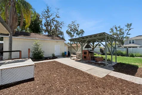21128 Niles Avenue Mount Dora FL 32757