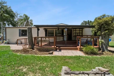 21128 Niles Avenue Mount Dora FL 32757