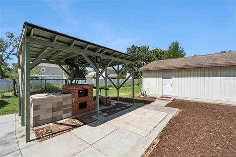21128 Niles Avenue Mount Dora FL 32757