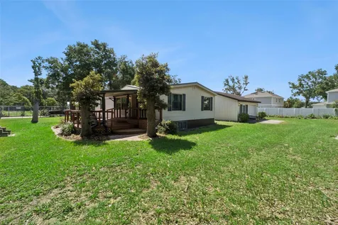 21128 Niles Avenue Mount Dora FL 32757