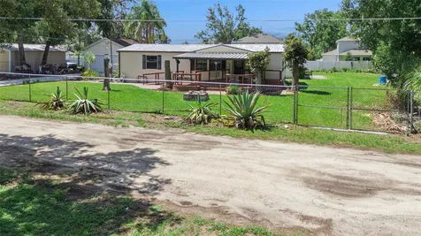21128 Niles Avenue Mount Dora FL 32757