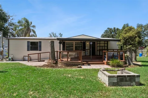 21128 Niles Avenue Mount Dora FL 32757