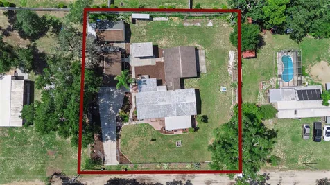 21128 Niles Avenue Mount Dora FL 32757