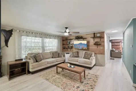 21128 Niles Avenue Mount Dora FL 32757