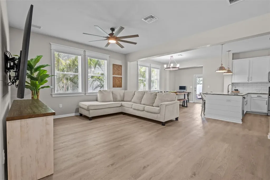 2542 Claymore Street Odessa FL 33556