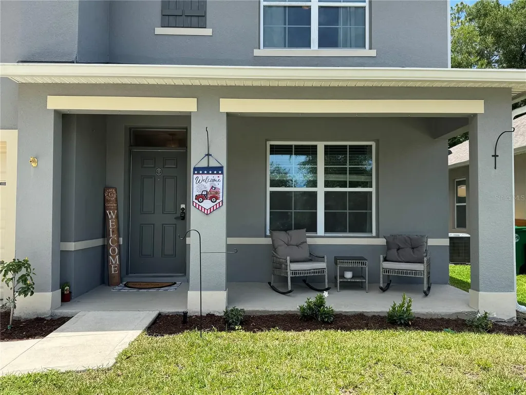 325 Charles Drive Deland FL 32724