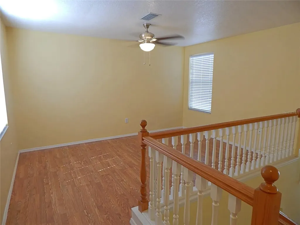 5869 Meadowpark Place Lithia FL 33547