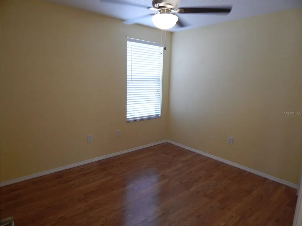 5869 Meadowpark Place Lithia FL 33547
