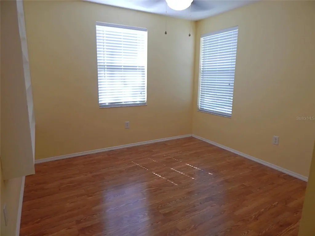 5869 Meadowpark Place Lithia FL 33547