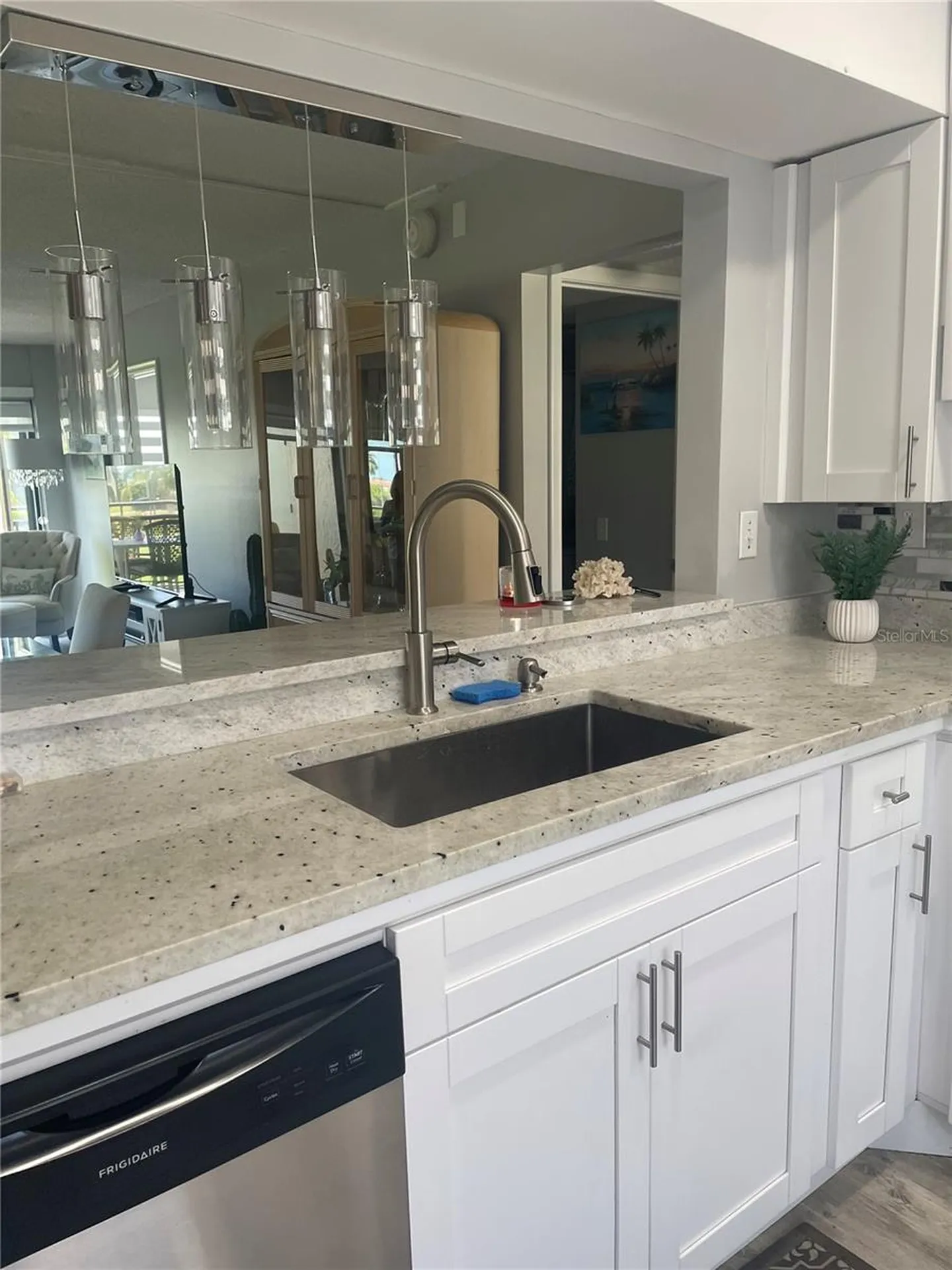 5724 La Puerta Del Sol Boulevard St Petersburg FL 33715