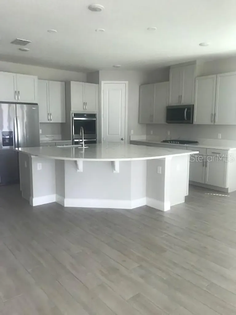 8360 Vivaro Isle Way Windermere FL 34786
