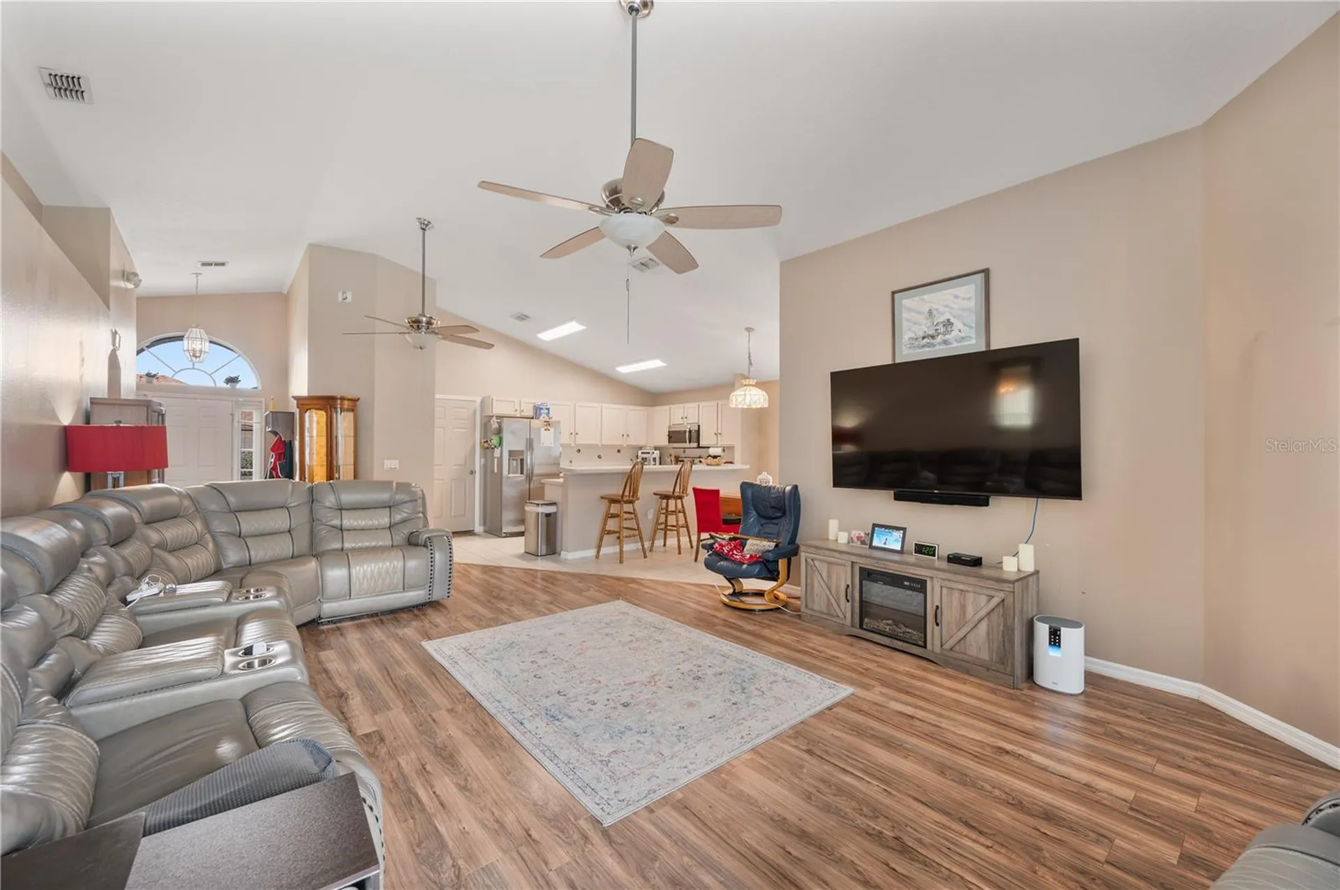 227 Whittier Street Davenport FL 33896