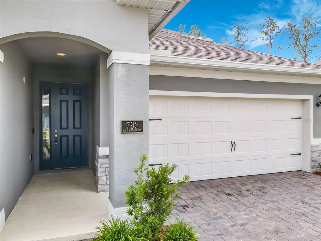 792 Hyperion Drive Debary FL 32713