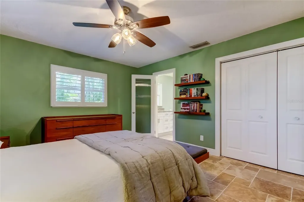 4174 14th Lane NE St Petersburg FL 33703