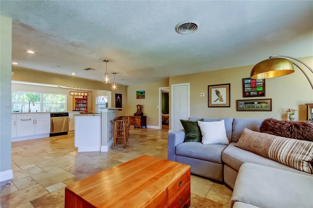 4174 14th Lane NE St Petersburg FL 33703