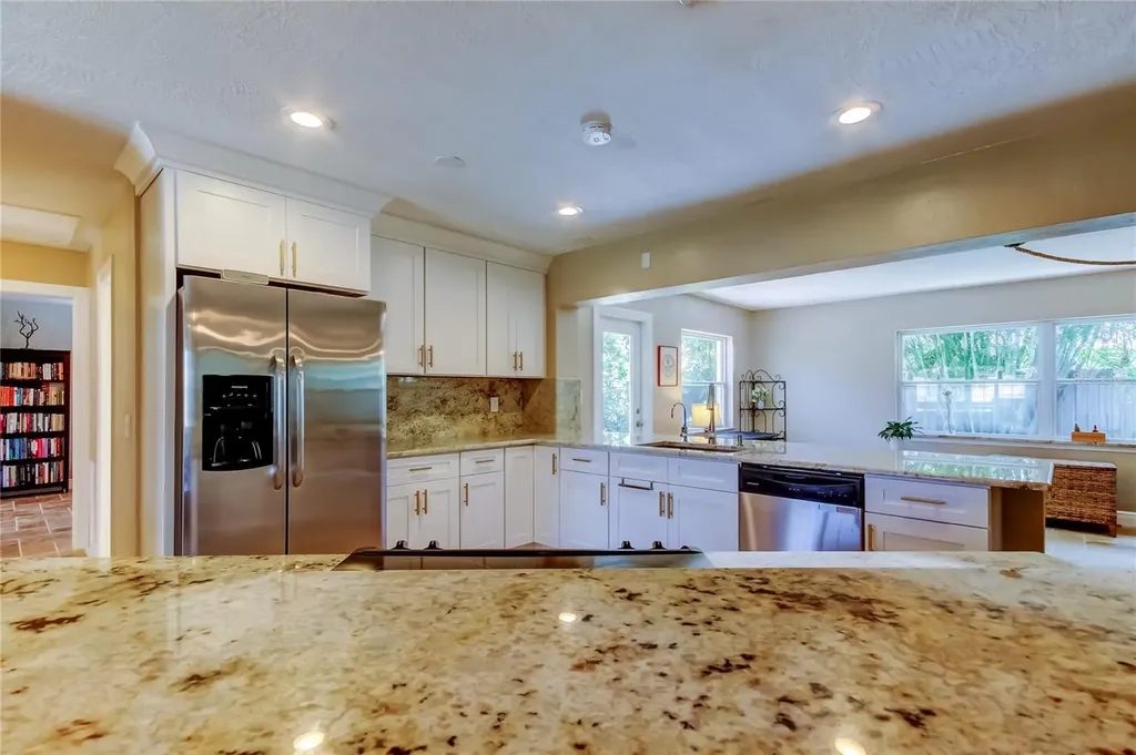 4174 14th Lane NE St Petersburg FL 33703
