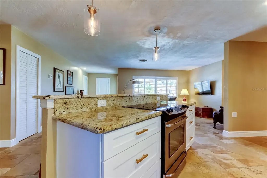 4174 14th Lane NE St Petersburg FL 33703