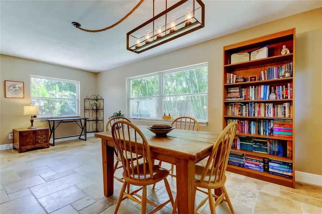 4174 14th Lane NE St Petersburg FL 33703