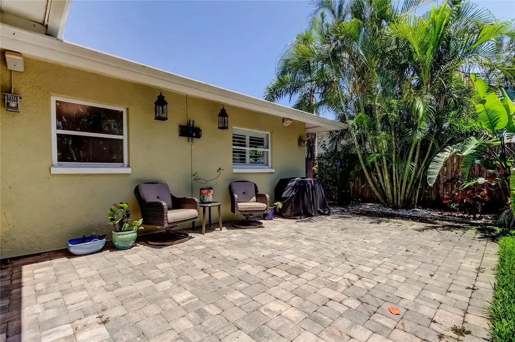 4174 14th Lane NE St Petersburg FL 33703