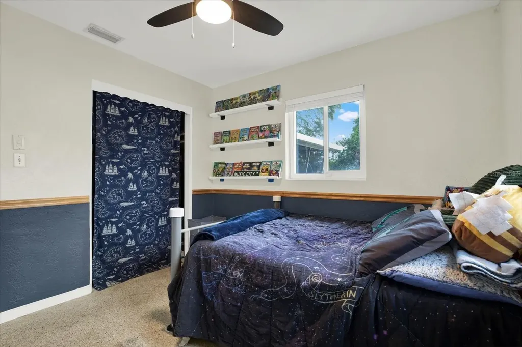 6240 39th Avenue N St Petersburg FL 33709