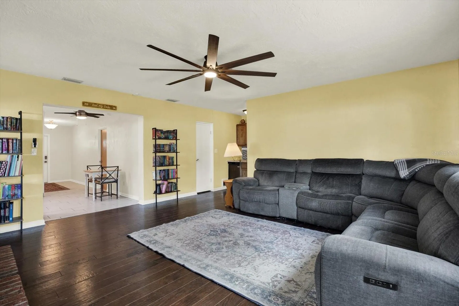 6240 39th Avenue N St Petersburg FL 33709