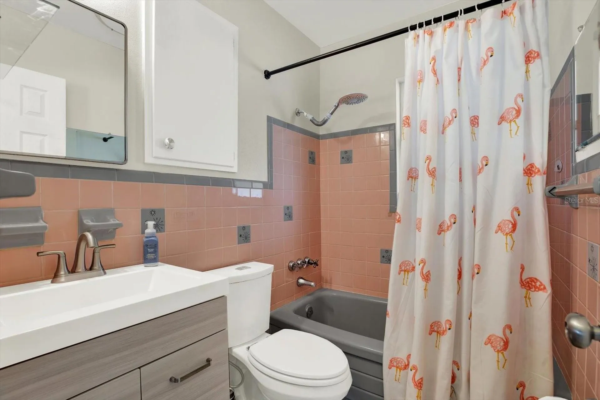 6240 39th Avenue N St Petersburg FL 33709
