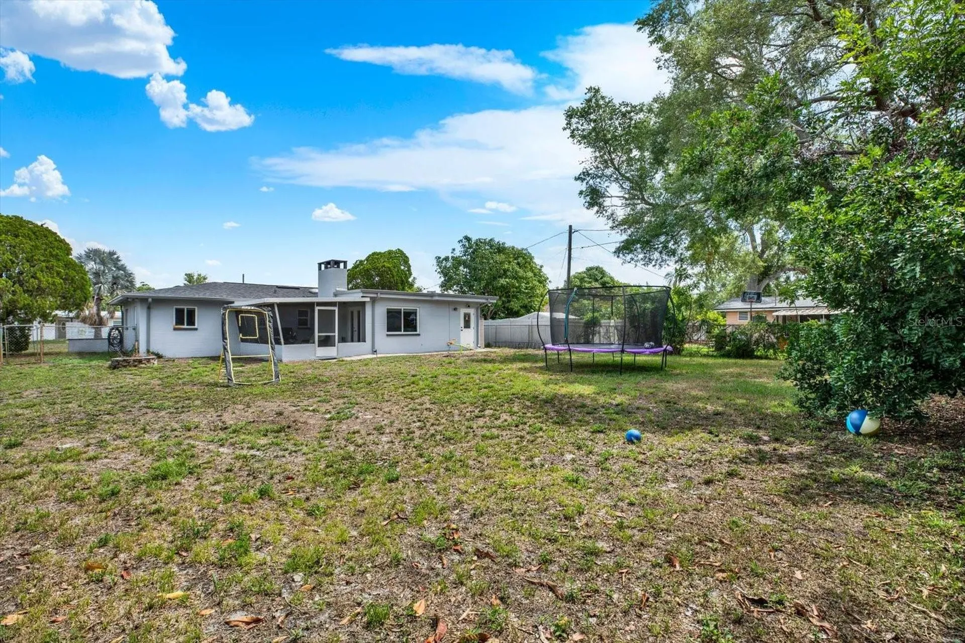6240 39th Avenue N St Petersburg FL 33709