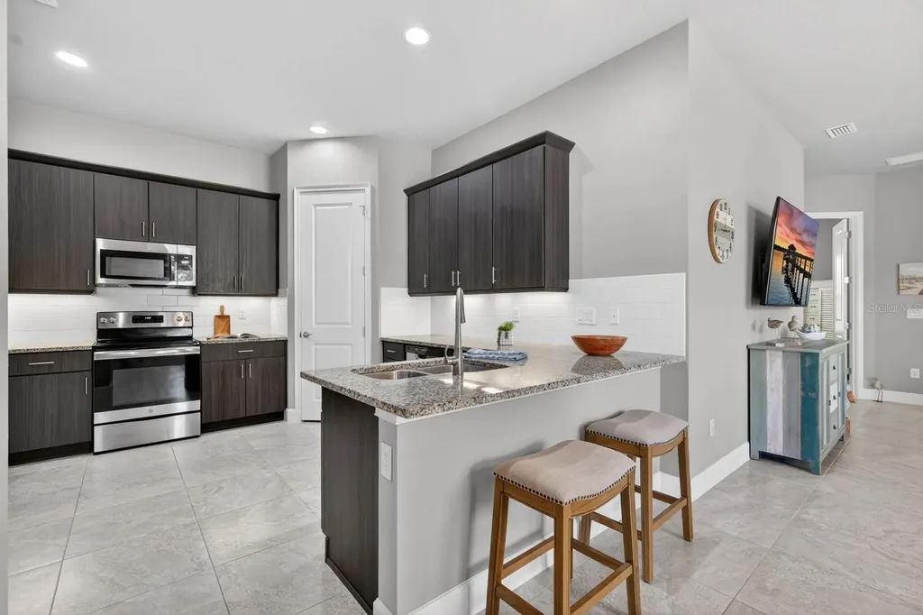 823 Pinewood Drive Ormond Beach FL 32174