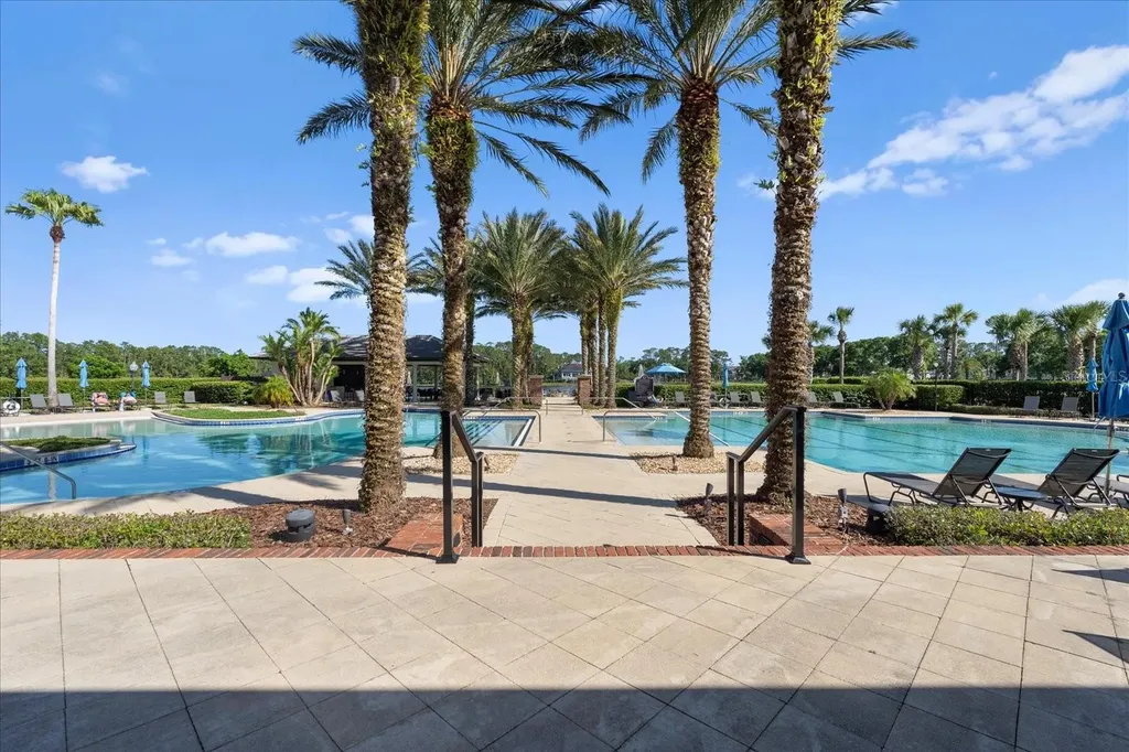 823 Pinewood Drive Ormond Beach FL 32174
