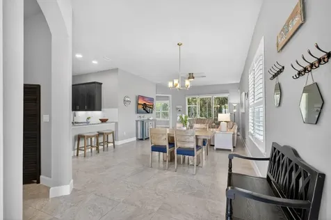 823 Pinewood Drive Ormond Beach FL 32174