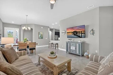 823 Pinewood Drive Ormond Beach FL 32174