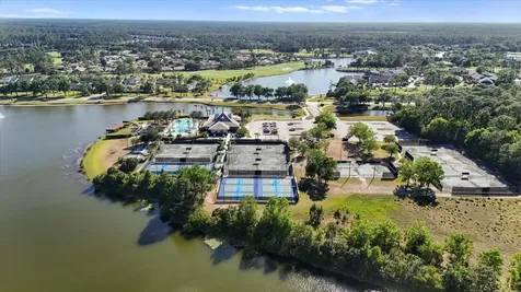 823 Pinewood Drive Ormond Beach FL 32174