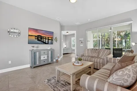 823 Pinewood Drive Ormond Beach FL 32174