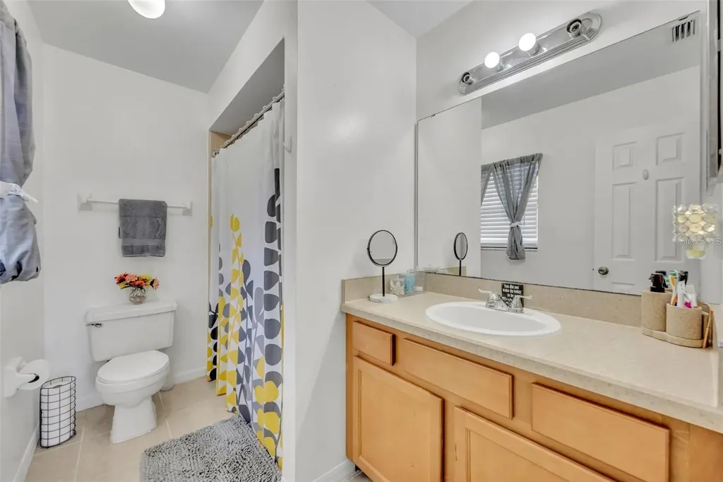 832 Valnera Court Kissimmee FL 34758