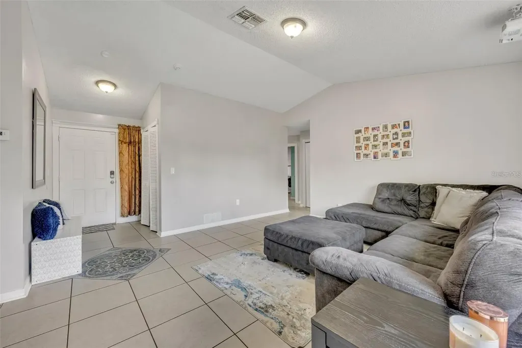 832 Valnera Court Kissimmee FL 34758
