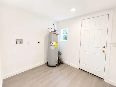 4231 Raleigh Street Orlando FL 32811