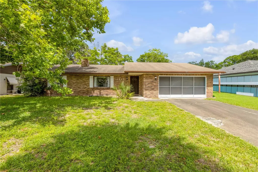 1923 Sabal Palm Drive Edgewater FL 32141