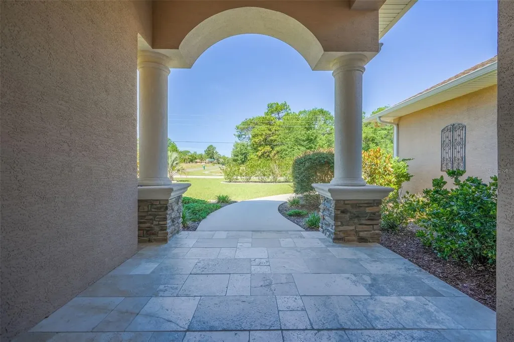 4625 N Apple Valley Avenue Beverly Hills FL 34465