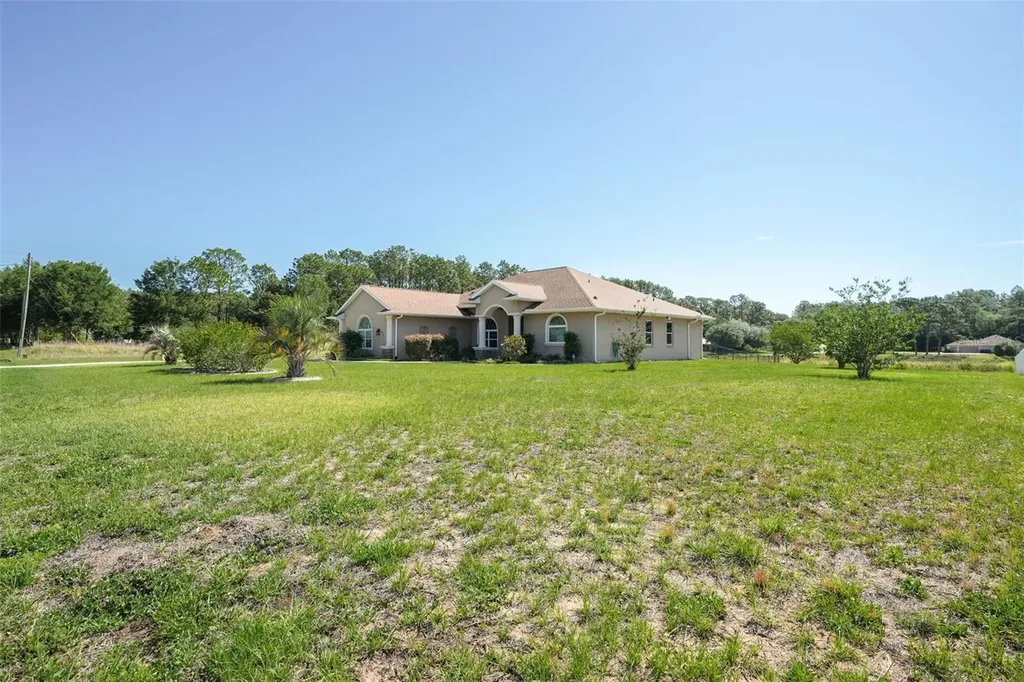 4625 N Apple Valley Avenue Beverly Hills FL 34465
