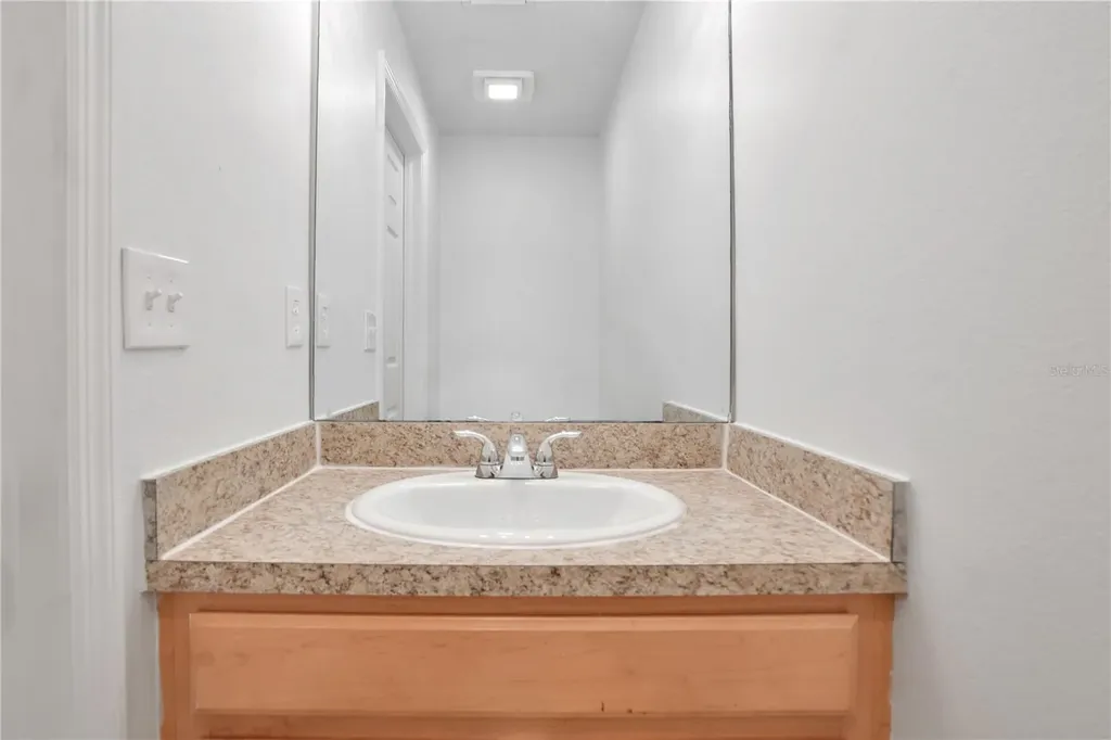 12012 Citrus Leaf Drive Gibsonton FL 33534