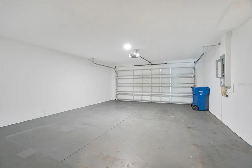 12012 Citrus Leaf Drive Gibsonton FL 33534