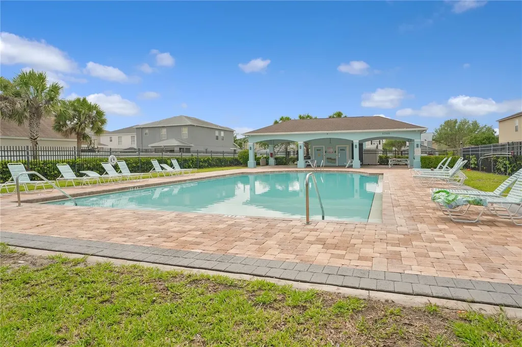 12012 Citrus Leaf Drive Gibsonton FL 33534