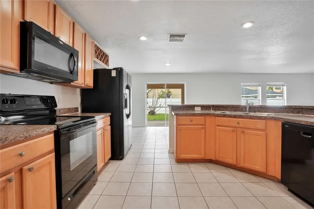 12012 Citrus Leaf Drive Gibsonton FL 33534
