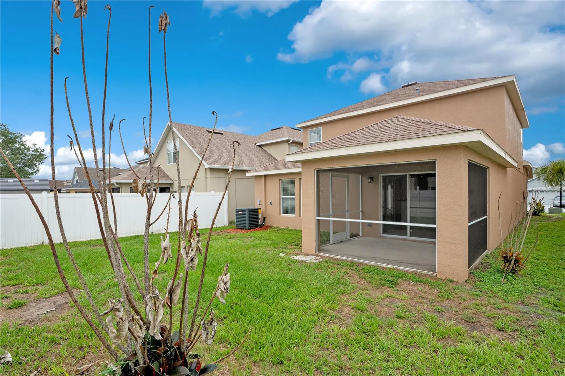 12012 Citrus Leaf Drive Gibsonton FL 33534