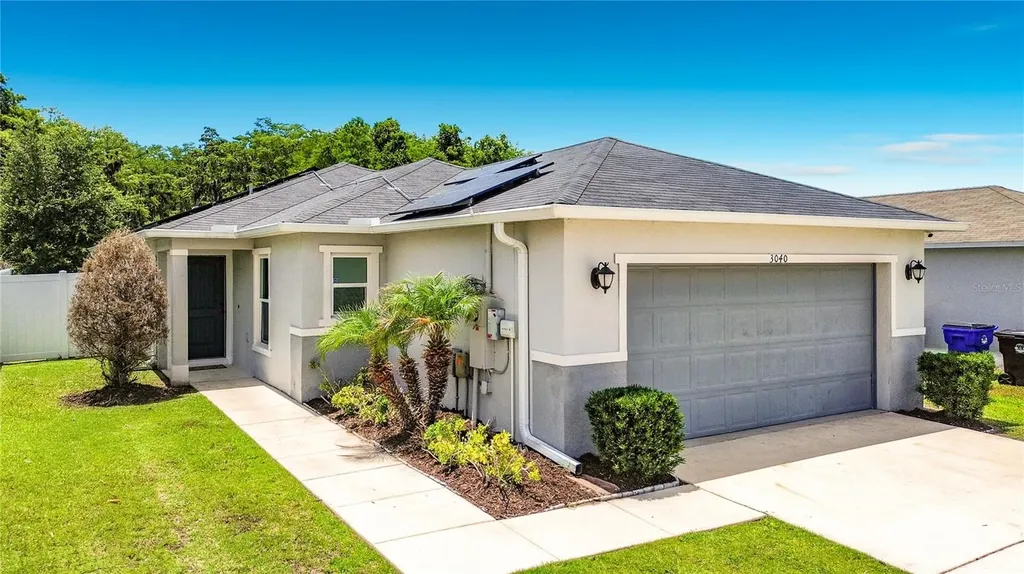 3040 Lakes Crest Avenue St Cloud FL 34772