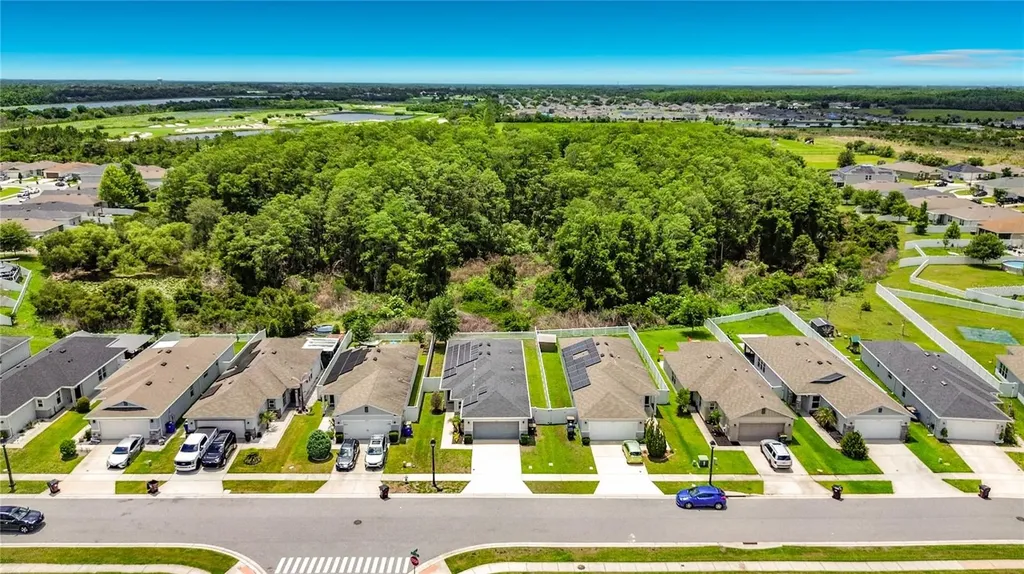 3040 Lakes Crest Avenue St Cloud FL 34772