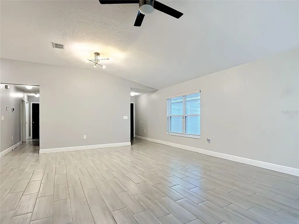 3040 Lakes Crest Avenue St Cloud FL 34772