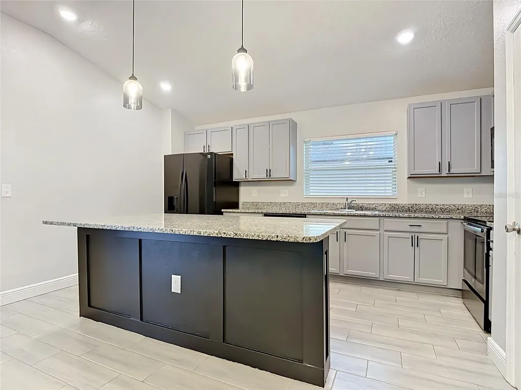 3040 Lakes Crest Avenue St Cloud FL 34772