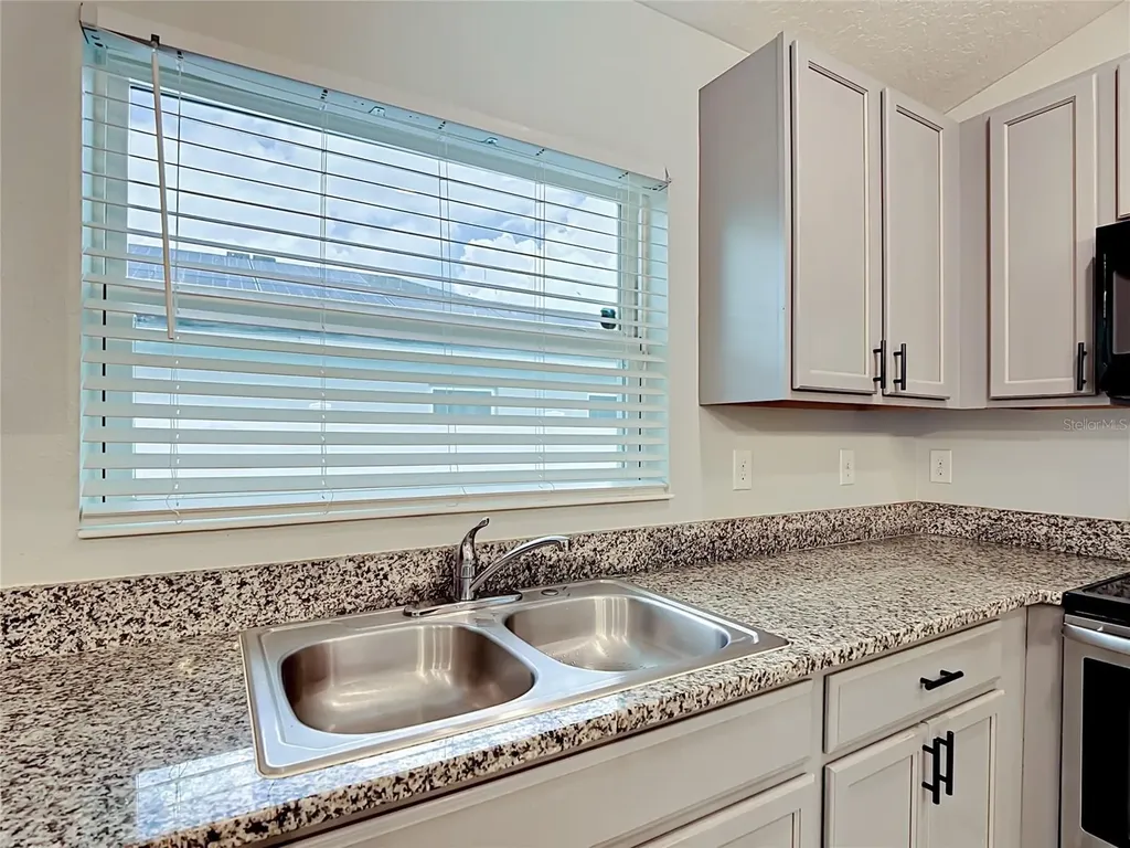 3040 Lakes Crest Avenue St Cloud FL 34772